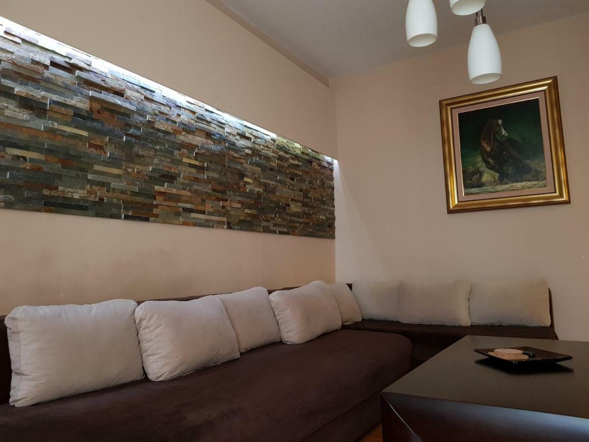 Hulk Apartment วรชาซ ภายนอก รูปภาพ